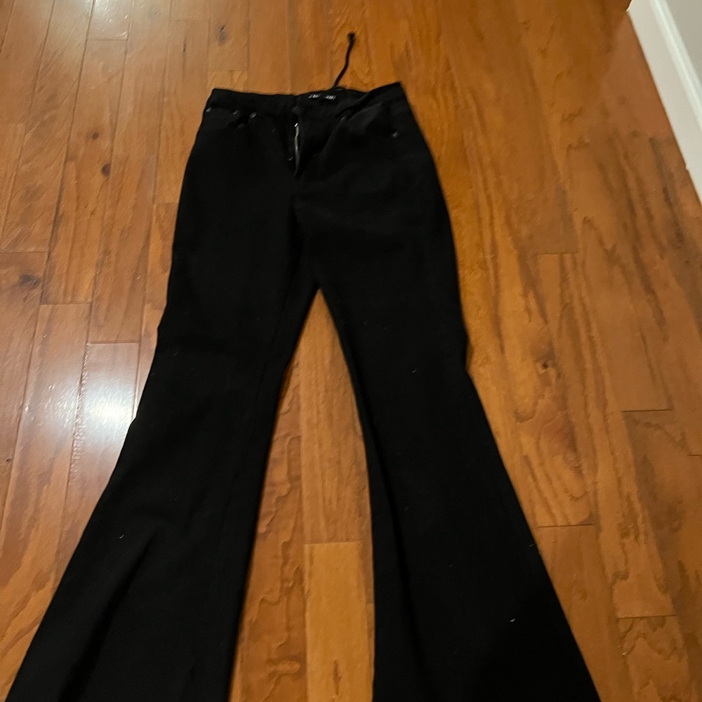 Flair jeans with cute tie back